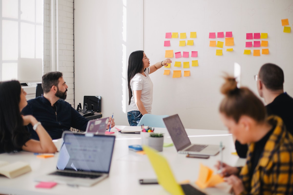 Présentation business lors d'une conférence entrepreneuriale